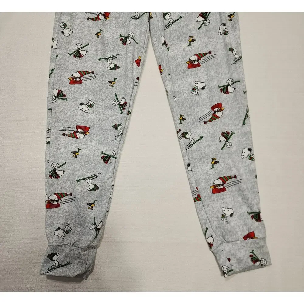 Snoopy skiing pajamas women's medium NWT